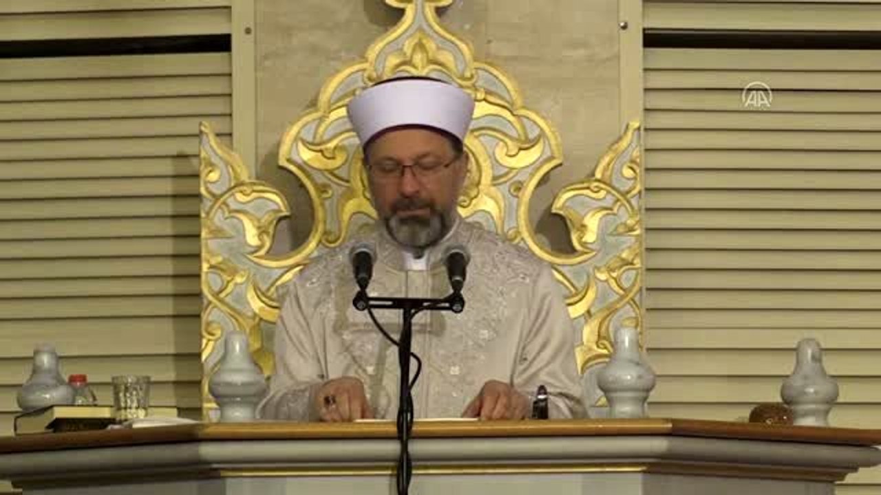 Diyanet İşleri Başkanı Erbaş, Regaip Kandili Özel Programı'na katıldı (2)