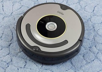 The Best Robot Vacuums That Actually Clean Your Carpet, According to Thousands of Reviews