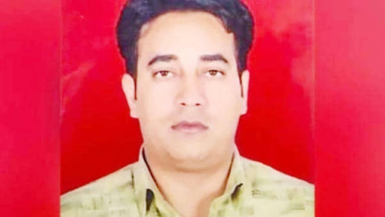 IB operative brutally stabbed to death: Post mo...
