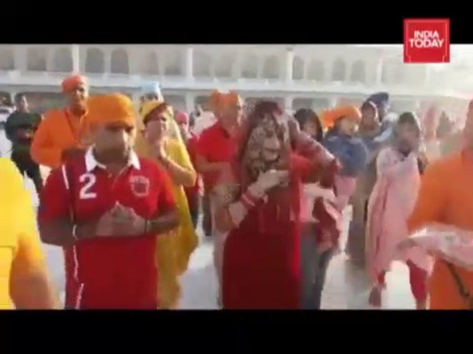 Radhe Maa donates  crockery worth Rs 20 lakh to Amritsar's Golden Temple