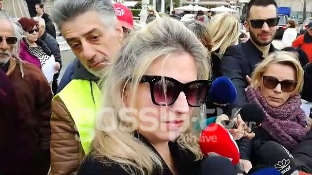 Κηδεία Κώστα Βουτσά: Ραγίζουν καρδιές τα λόγια της κόρης του, Σάντρας