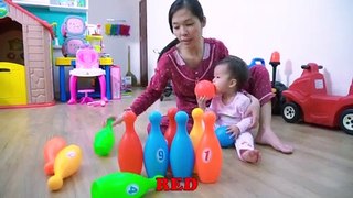 Toddler Anna Learns Colors and Plays Bowling Toys