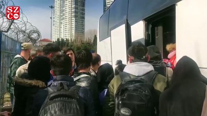 Tải video: Göçmenler İstanbul'dan otobüslerle Edirne'ye doğru yola çıktı