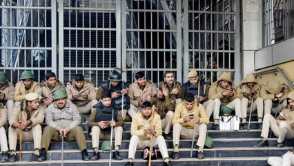Jafrabad protest site cleared, Police put barricades