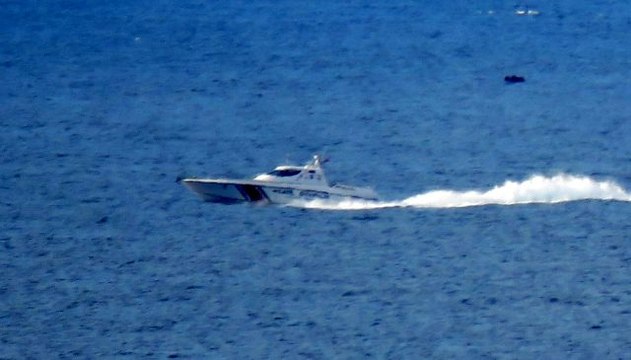 Düzensiz göçmenler Yunanistan'ın Midilli Adası'na geçtiler