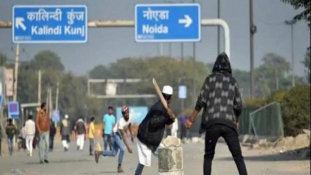 UP Police reopens Noida-Delhi road to ease congestion due to Shaheen Bagh protest