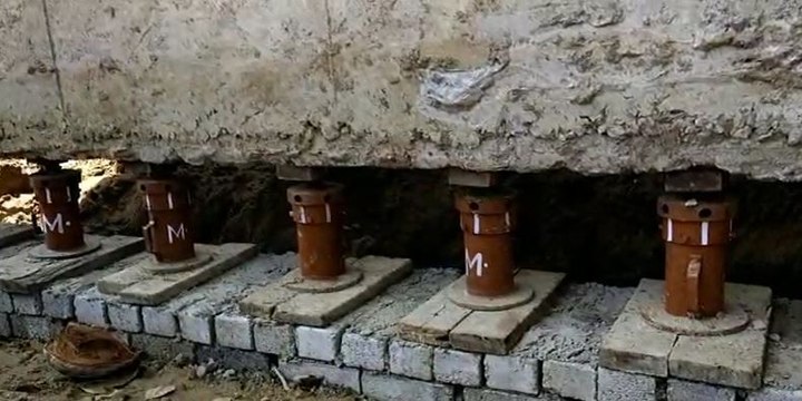 1000 ஜாக்கி வைத்து நகர்த்தப்படும் சிவன் கோவில்!