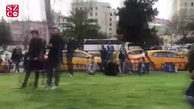 Vatan caddesinde bekleyiş