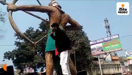 अवैध रेत ले जा रहे ट्रैक्टर को रोका तो माफिया ने तहसीलदार पर हमला किया; स्कूल में बाबू है हमलावर आरोपी 