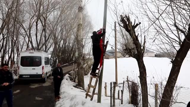 İdlib'te şehit olan Piyade Astsubay Çavuş Öğütcü'nün ailesine acı haber verildi.