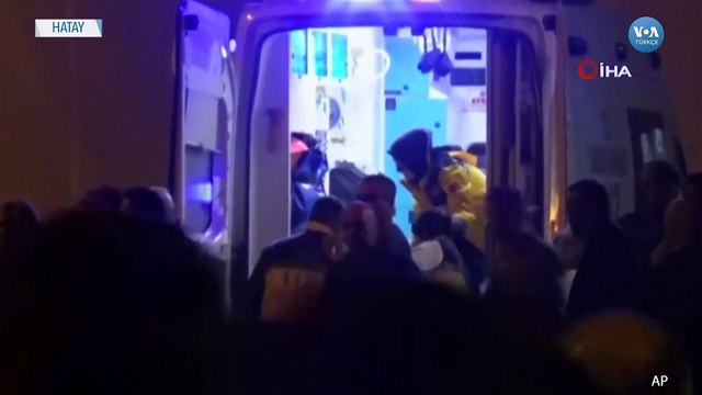 Reyhanlı Devlet Hastanesi Önünde Bekleyiş