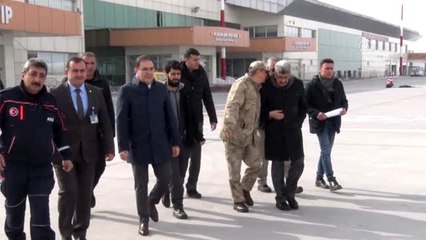 Van Valisi Bilmez çığ bölgesinde incelemelerde bulundu