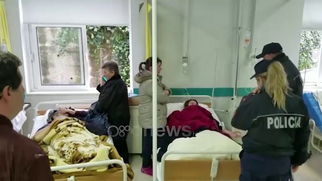 Vështirësi në frymëmarrje , 6 nxënës të shkollës Janaq Kilica në Fier përfundojnë në spital
