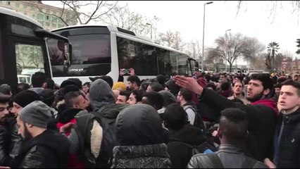 Düzensiz göçmenler, Vatan Caddesi'nden sınıra doğru hareket etti (2)
