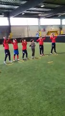 PETIT SPECTACLE IMPROVISE PAR NOS JOUEUSES U7, U8 ET U9 SUR LE TEMPS DE PAUSE