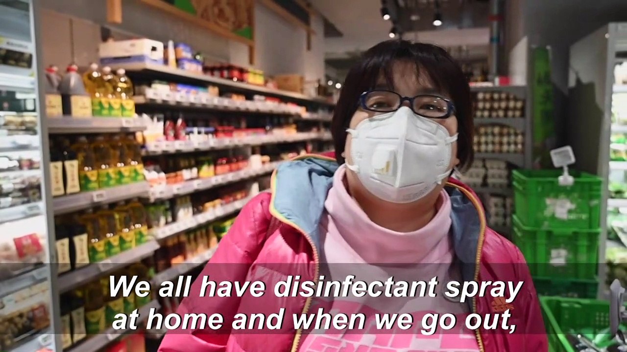 Beijing limits crowds after surge of people in supermarkets