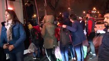 İstanbul’daki mültecilerin Avrupa hareketliliği akşamda devam etti