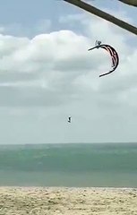 Faire du kitesurf en pleine tempête : dangereux
