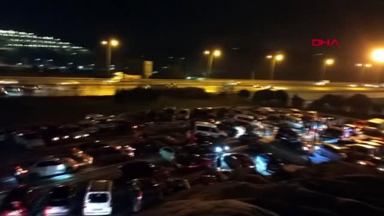 İstanbul'da idlib şehitleri için 300 araçlık konvoy