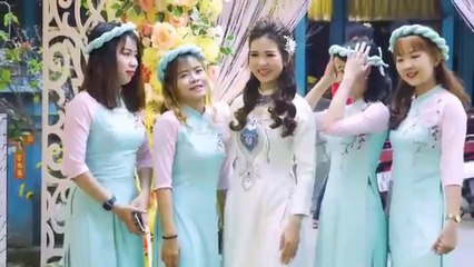 Cưng xỉu đám cưới cô dâu xinh như Búp Bê siêu lầy lội, dễ thương nhất xóm, vừa ngắm đã yêu