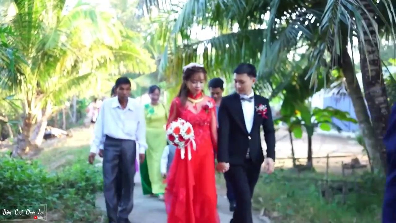 Đám cưới rước dâu miệt vườn tuyệt đẹp, cô dâu xinh đẹp dễ thương lắm nha