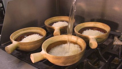 A NYC restaurant is serving traditional Hong Kong-style clay pot rice