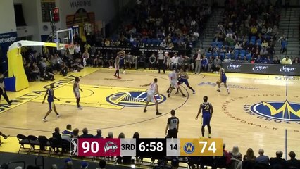 Andrew Harrison finishes through contact