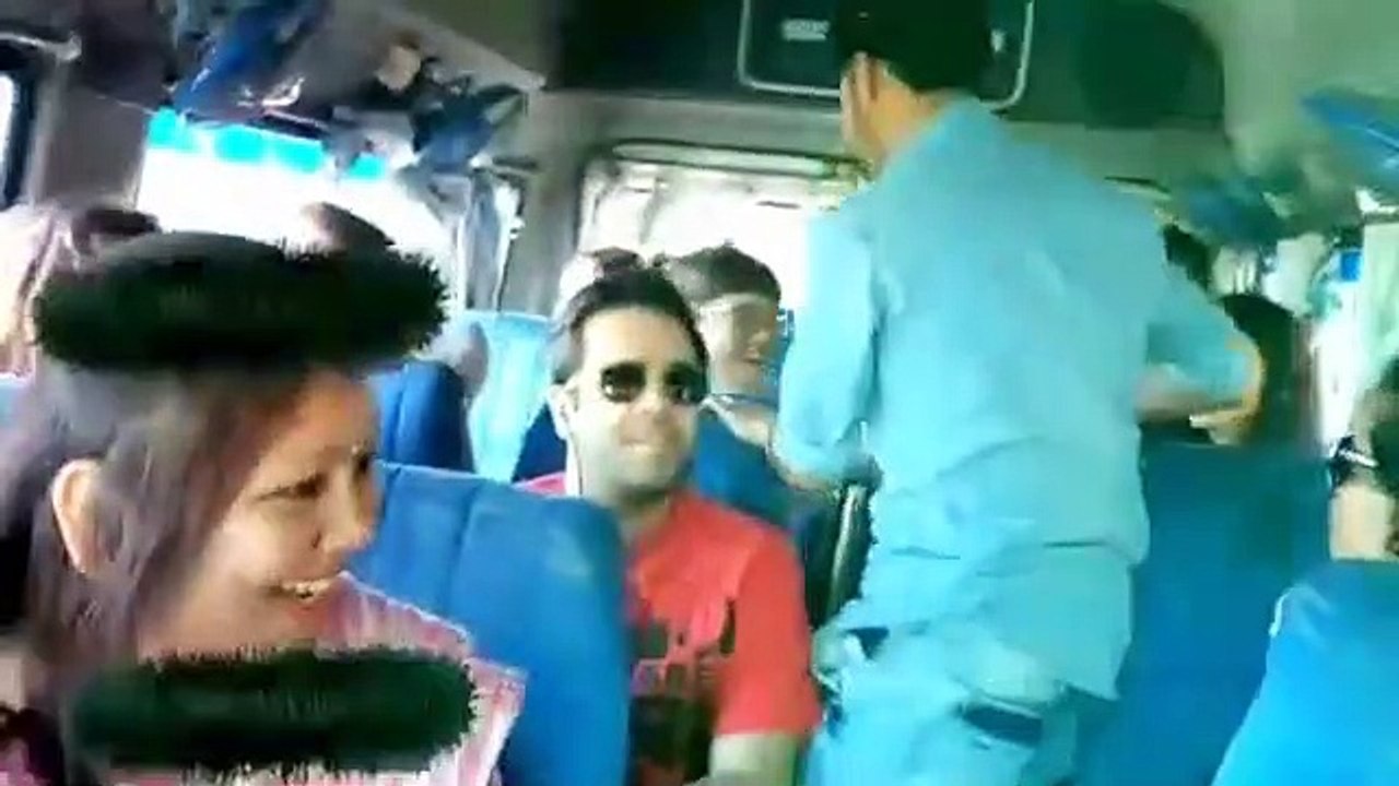 Rishikesh Vinyasa & Ashtanga Yoga Teacher Training Reviews -India_Gu_Ck2WNhCs_360p