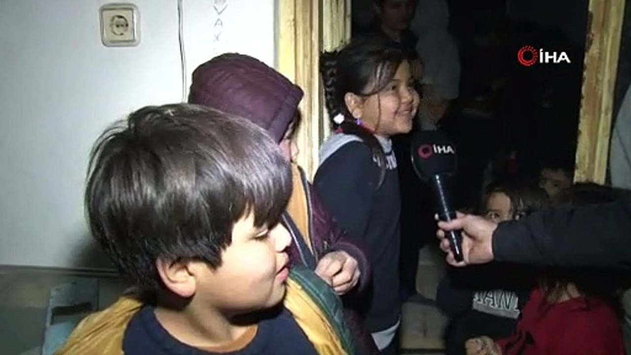 Göçmenler umut yolculuğu için hava şartlarının düzelmesini bekliyor