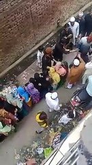 Delhi me danga bhadkane ka sach ।दिल्ली  में पत्थर बाज़ी और धारन दने के लिए लोगो को इकट्ठा किया गया ।