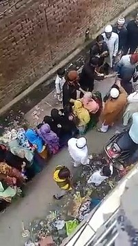 Delhi me danga bhadkane ka sach ।दिल्ली में पत्थर बाज़ी और धारन दने के लिए लोगो को इकट्ठा किया गया ।