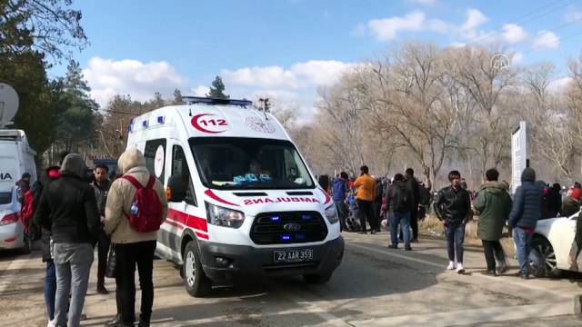 Yunan sınırındaki müdahalede yaralanan göçmenler hastaneye kaldırıldı - EDİRNE