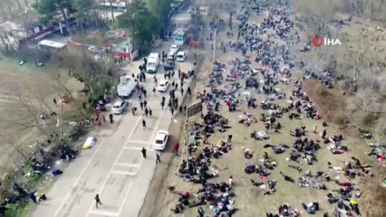 Mültecilerin Tampon Bölgedeki Bekleyişleri Havadan Görüntülendi