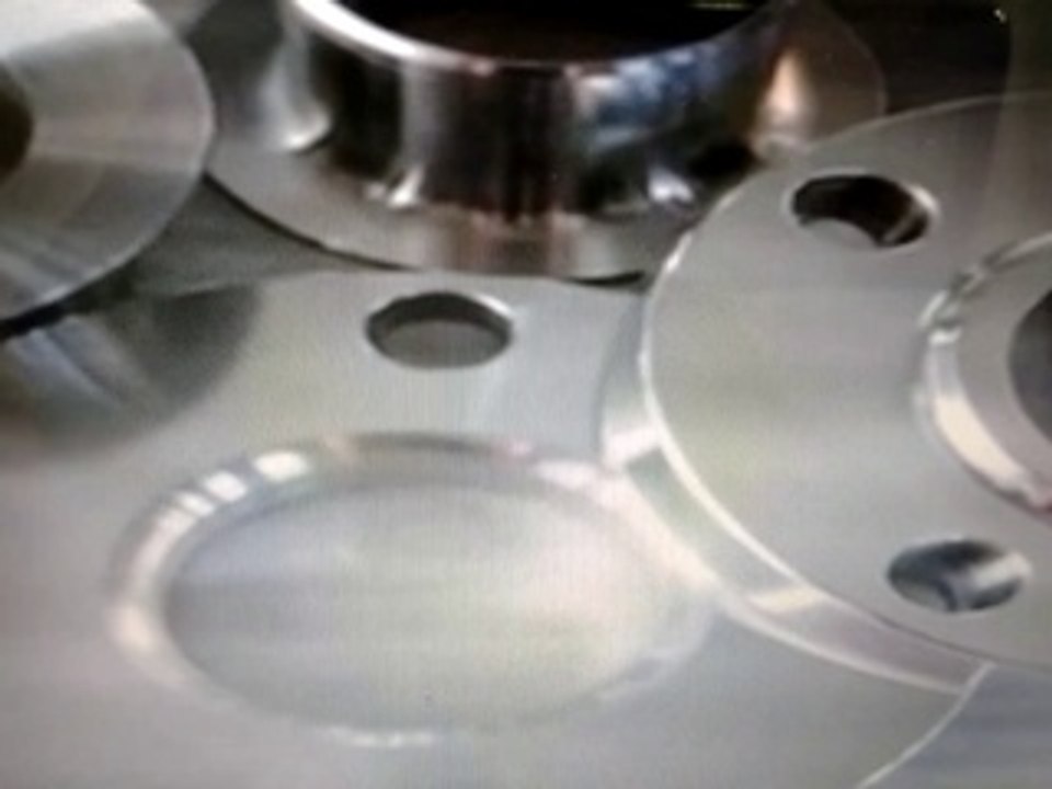 ASTM A105N Flanges Stockist In Mumbai, India