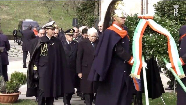 Mattarella depone una corona di fiori a Sant’Anna di Stazzema (29.02.20)