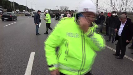 Otomobil 2 bisikletliye birden çarptı: 1 ölü, 2 yaralı