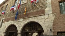 Puigdemont pide, desde Francia, librar 