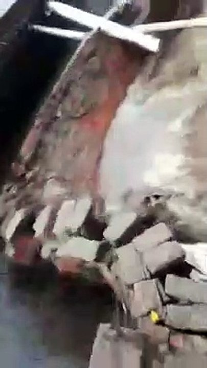 कैराना: बारिश में निर्माणाधीन नाले की दीवार गिरी