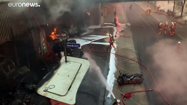 Париж: пожар на Лионском вокзале