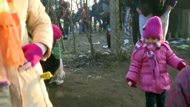 Düzensiz göçmenlerin zor şartlardaki bekleyişi sürüyor (3) - EDİRNE