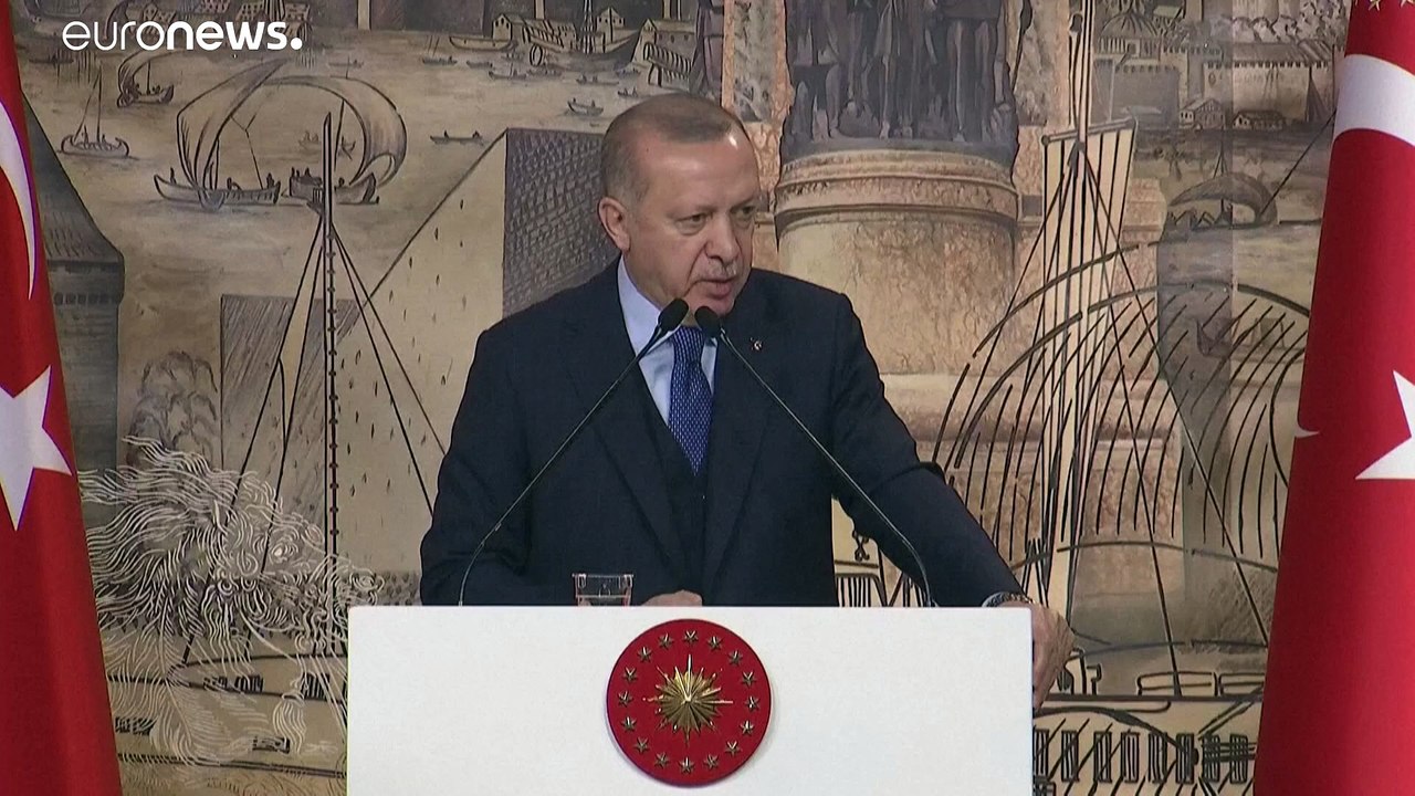 Ερντογάν σε Πούτιν: «Φύγετε από τον δρόμο μας»