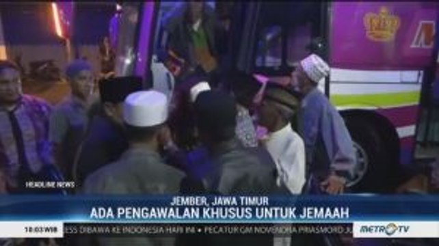 Suasana Haru Sambut Kedatangan Jemaah Umrah di Jember