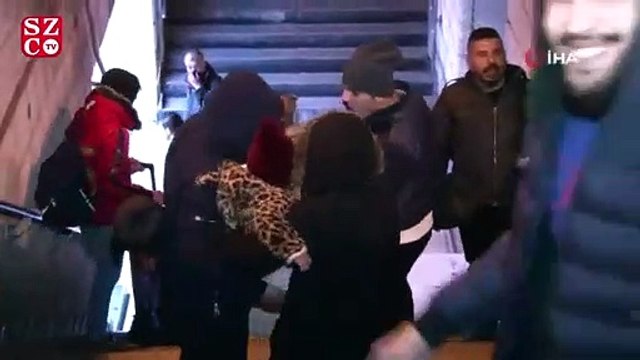 İstanbul’da mültecilerin gidişi gece saatlerinde de sürdü