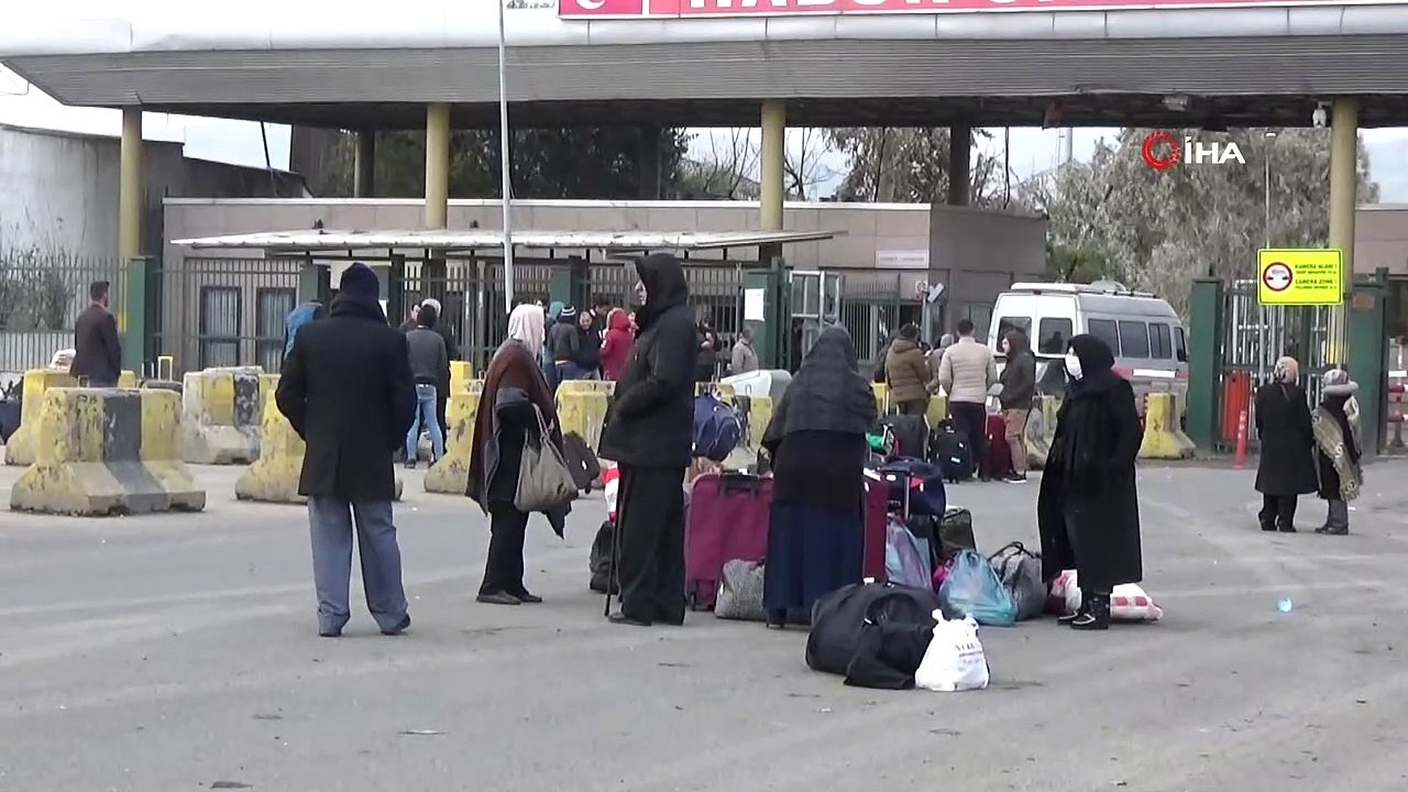 Habur Sınır Kapısı korona virüsü ile ilgili önleyici tedbirler kapsamında giriş ve çıkışlara kapatıldı