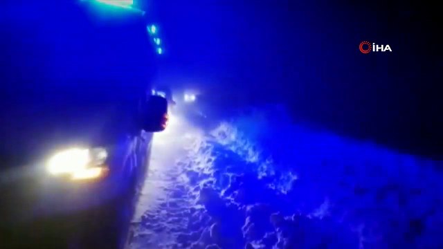 Hasta taşıyan ambulans tipide mahsur kaldı