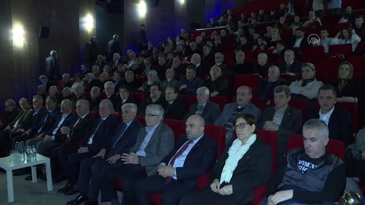 Rumeli Türkleri Kültür ve Dayanışma Derneği şehitler için anma programı düzenledi