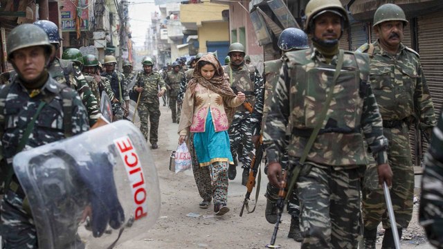 Army patrolling overnight in Maujpur, Watch ground report