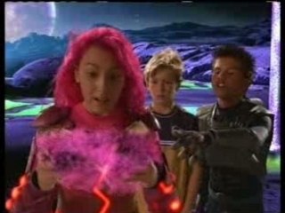 Las Aventuras Del Niño Tiburon & La Niña De Fuego