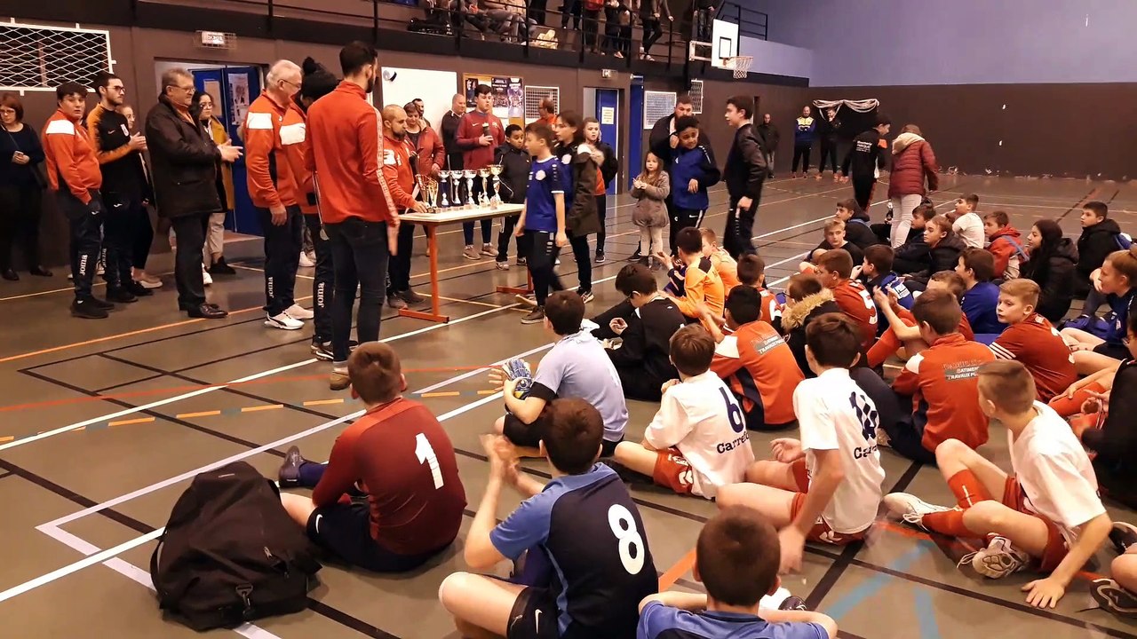 Récompenses des équipes u13 de notre tournoi futsal