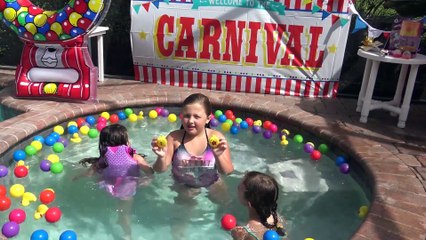 Brincando  na Piscina